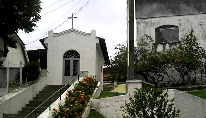 Uma História Gonçalense de Amor e Fé