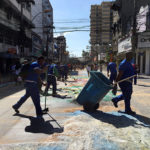 Limpeza dos tapetes de Corpus Christi