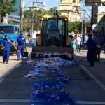 Limpeza dos tapetes de Corpus Christi