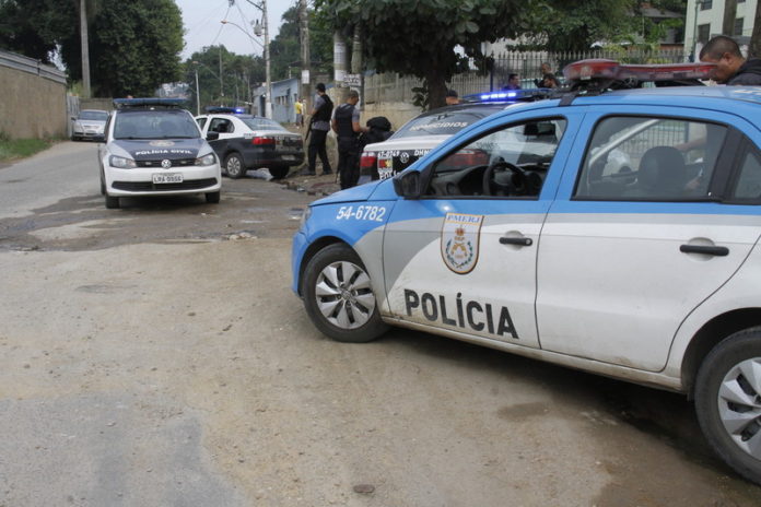 Homicídio no Jockey, região do Morro da Dita. Foto: Foto: Julio Diniz / O São Gonçalo