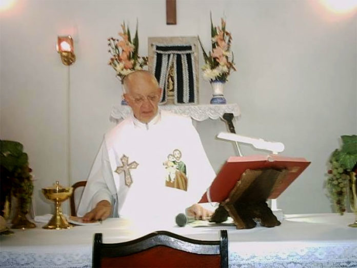 Padre Luiz Gusmão da Igreja Nossa Senhora Aparecida no Patronato, São Gonçalo