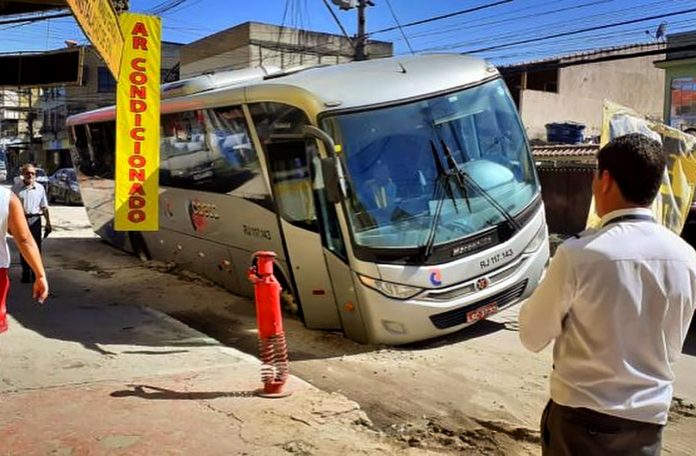 Sem Renovar a República continuaremos afundando