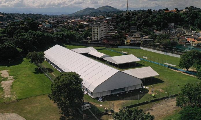Reabertura do comércio sem hospitais de campanha