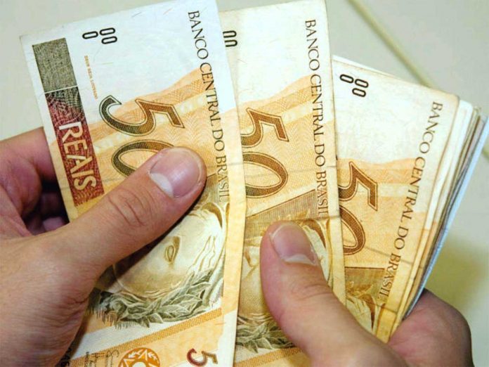 Fecham os bancos na pandemia: mas e os desbancarizados?