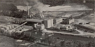 Cimentos Mauá, nesta foto de 1952, com um depósito situado em Guaxindiba, São Gonçalo,